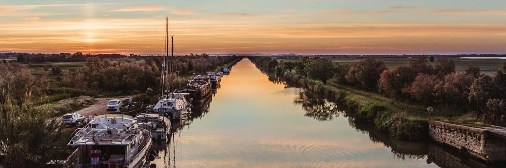 Bord Du Canal Du Rhone A Sete Sur "Cesar" Vauvert Esterno foto
